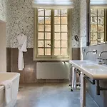 La Maison D'uzes Relais & Chateaux Hotel 5*