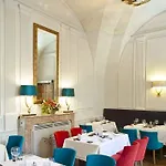 La Maison D'uzes Relais & Chateaux 5*