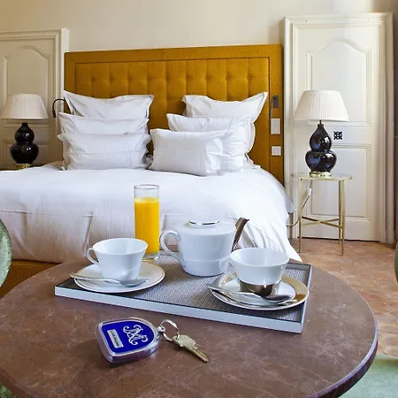 La Maison D'uzes Relais & Chateaux Hotel