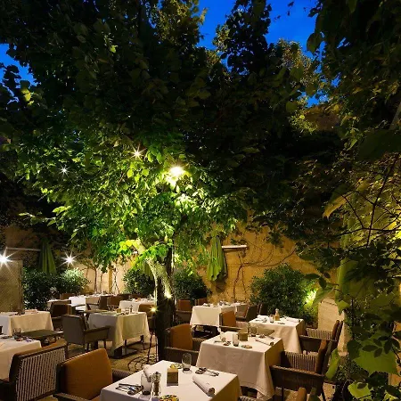 La Maison D'uzes Relais & Chateaux