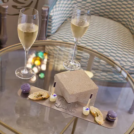 La Maison D'uzes Relais & Chateaux Szálloda