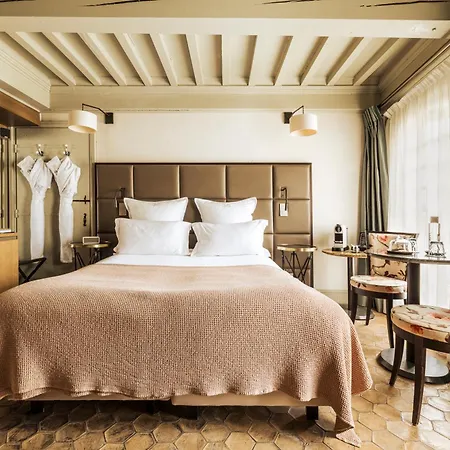 La Maison D'uzes Relais & Chateaux Hotel