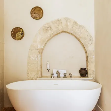 La Maison D'uzes Relais & Chateaux 5*