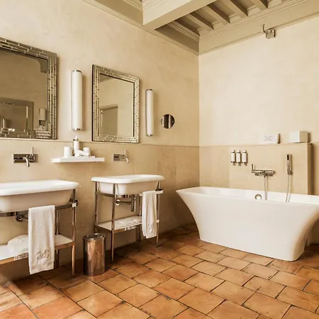 La Maison D'uzes Relais & Chateaux
