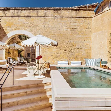 La Maison D'uzes Relais & Chateaux 5*