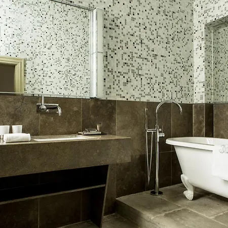 La Maison D'uzes Relais & Chateaux