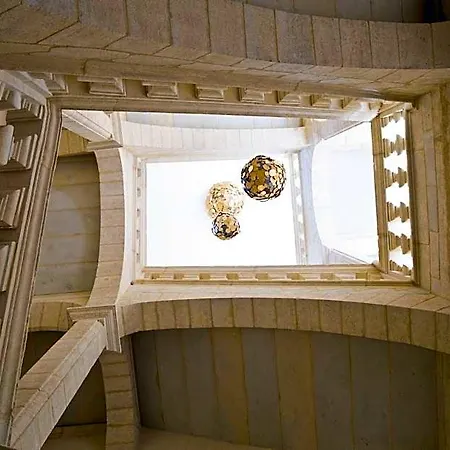 Ξενοδοχείο La Maison D'uzes Relais & Chateaux 5*