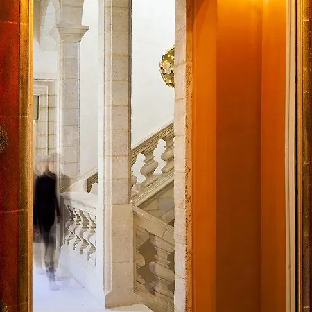La Maison D'uzes Relais & Chateaux 5*
