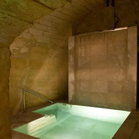 La Maison D'uzes Relais & Chateaux Hotel