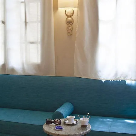 La Maison D'uzes Relais & Chateaux Hotel 5*