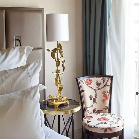 La Maison D'uzes Relais & Chateaux Hotel