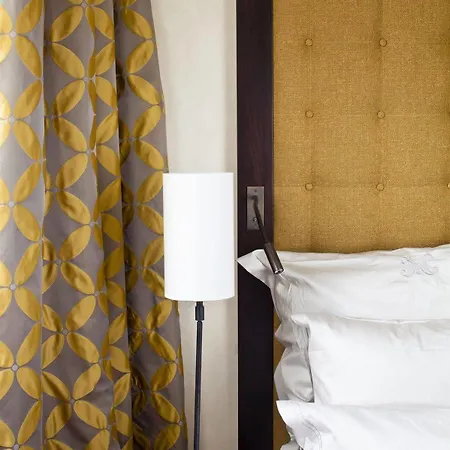La Maison D'uzes Relais & Chateaux Hotel 5*