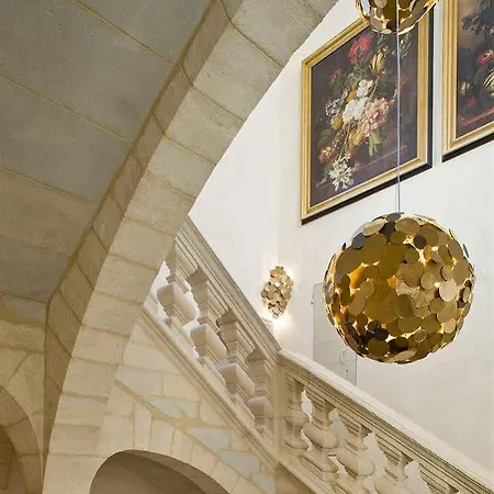 Hotel La Maison D'uzes Relais & Chateaux