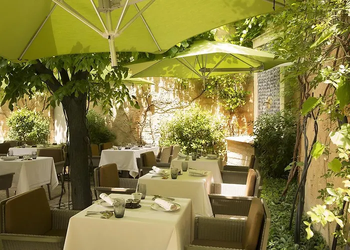 La Maison D'uzès Relais&châteaux Hotel 5*